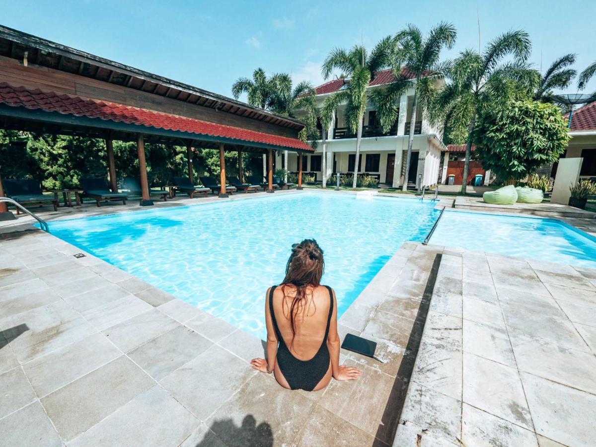 Sunrise Resort Batukaras Экстерьер фото