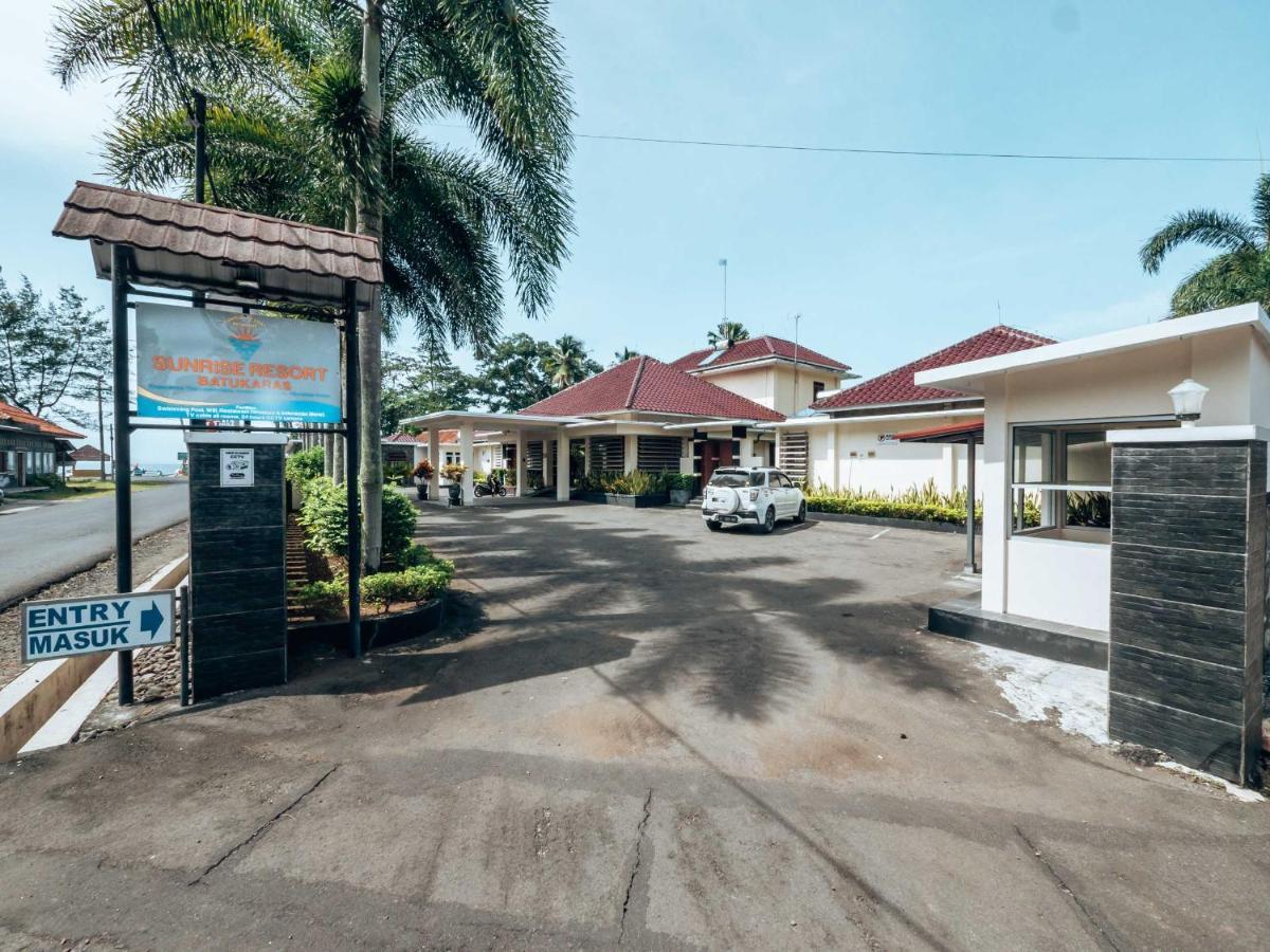 Sunrise Resort Batukaras Экстерьер фото